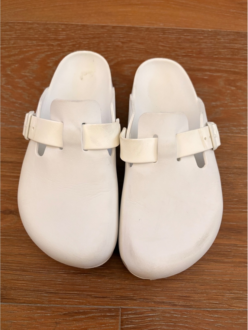 Birkenstock White Slip-On Clogs Comfortable Casual Size 6